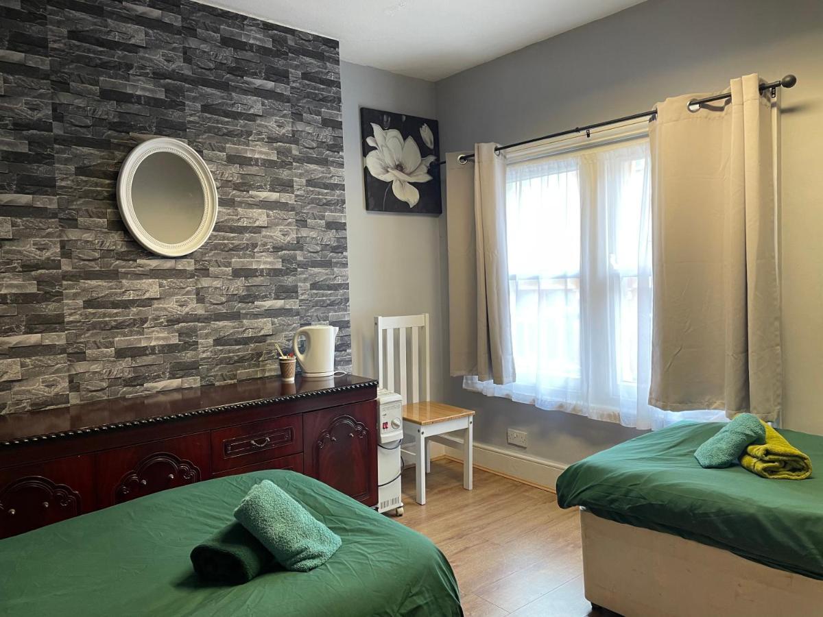 Bright Apartments Peterborough Zewnętrze zdjęcie